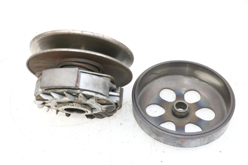 photo de EMBRAGUE PIAGGIO X8 125 (2004 - 2007) - Primer plano técnico