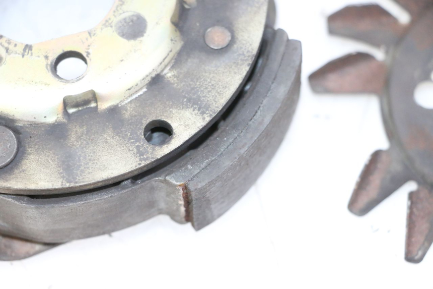 photo de EMBRAGUE PIAGGIO X9 EVOLUTION 125 (2003 - 2007) - Primer plano técnico