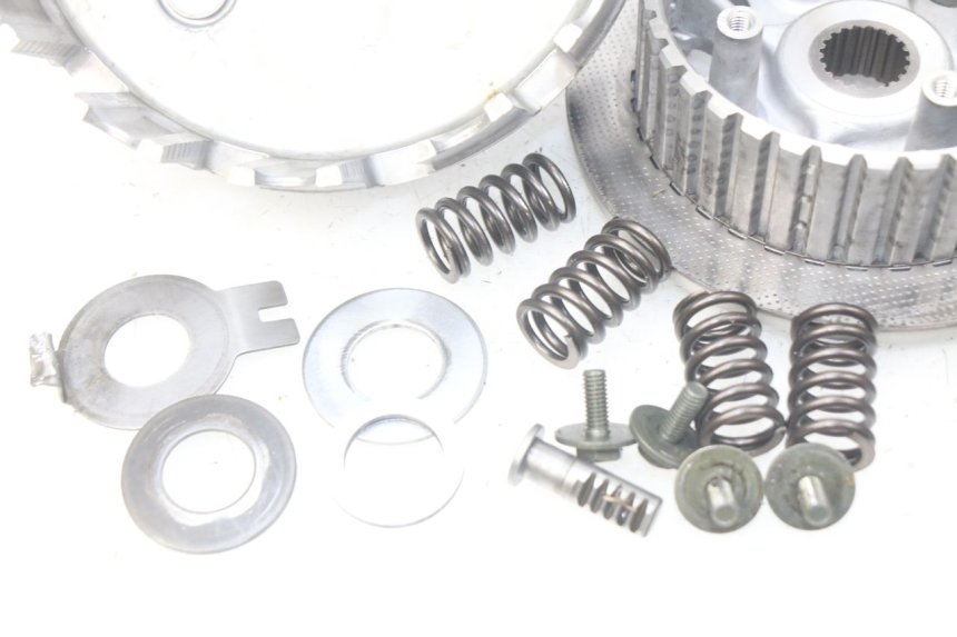 photo de EMBRAGUE SUZUKI XF FREEWIND 650 (1997 - 2003) - Primer plano de alta resolución