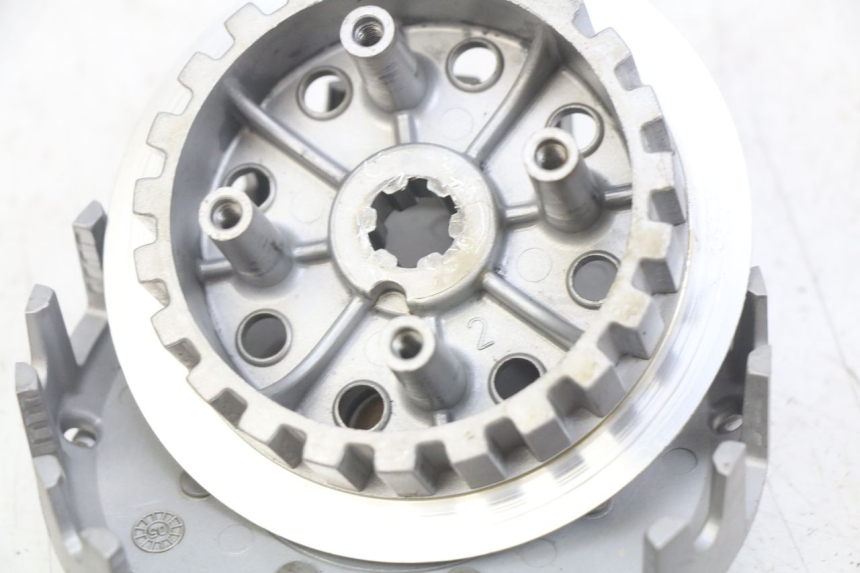 photo de EMBRAGUE PEUGEOT XP6 50 (2006 - 2011) - Estado de la superficie y material