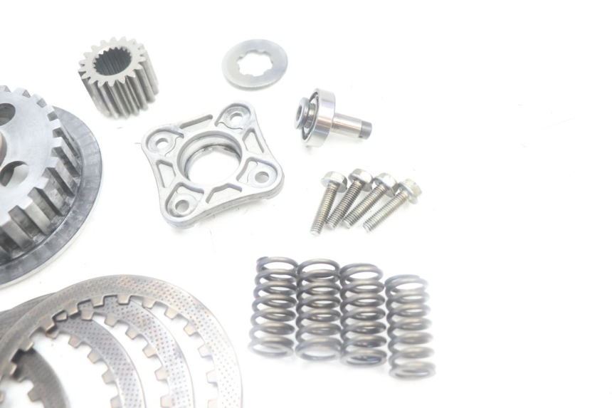 photo de EMBRAGUE SMC XROAD 150 - Marcados y referencias originales