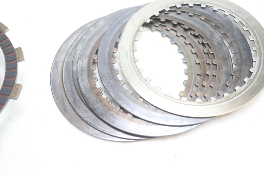 photo de EMBRAGUE HONDA XRV AFRICA TWIN 750 (1990 - 1992) - Características distintivas