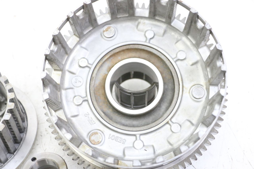 photo de EMBRAGUE YAMAHA FZ6 FAZER S2 600 (2007 - 2011) - Detalles de los puntos de fijación