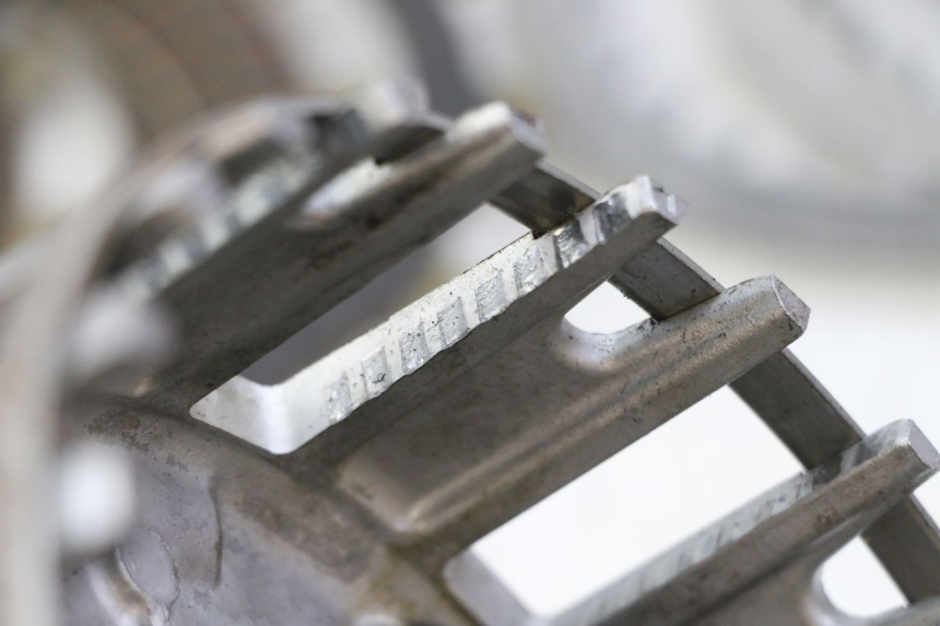 photo de EMBRAGUE YAMAHA FZ6 FAZER S2 600 (2007 - 2011) - Estado de la superficie y material