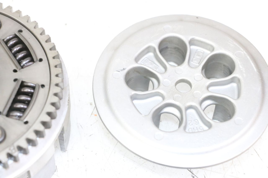 photo de EMBRAGUE YAMAHA YZ-F YZF 250 (2007 - 2013) - Enfoque en la estructura