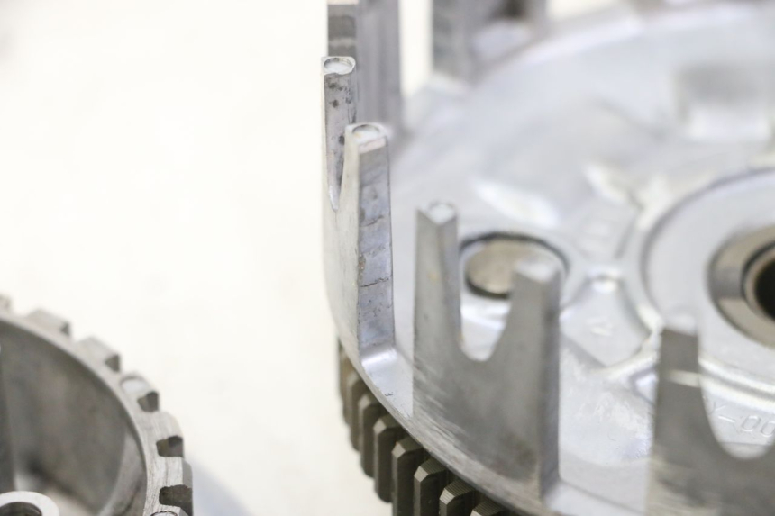 photo de EMBRAGUE YAMAHA YFM R RAPTOR 250 (2008 - 2014) - Zoom sobre los componentes