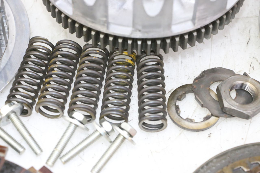 photo de EMBRAGUE YAMAHA YFM R RAPTOR 250 (2008 - 2014) - Perfil de la pieza de repuesto