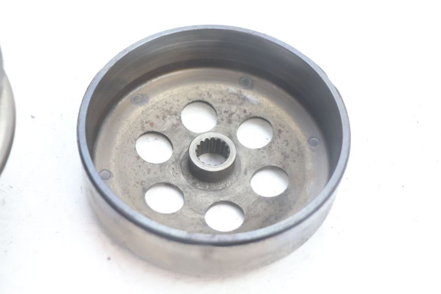 photo de EMBRAGUE YAMAHA YP MAJESTY 125 (2002 - 2006) - Características distintivas