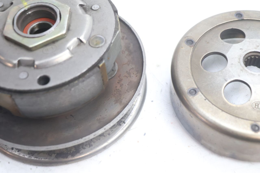 photo de EMBRAGUE YAMAHA YP MAJESTY 125 (2002 - 2006) - Estado de la superficie y material