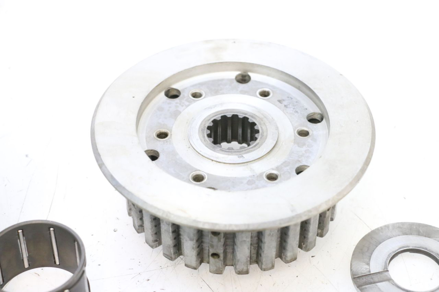 photo de EMBRAGUE YAMAHA YZF R GENESIS 750 (1993 - 1998) - Primer plano de alta resolución