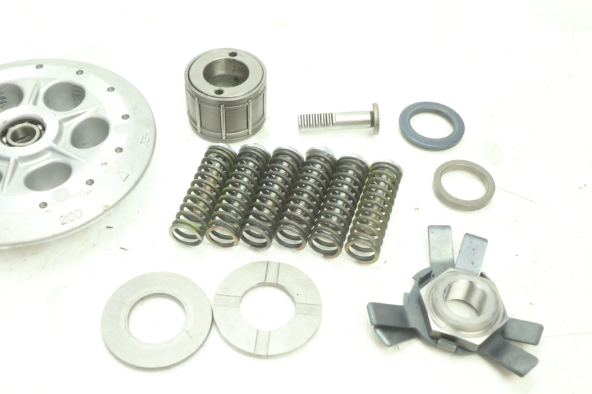 photo de EMBRAGUE YAMAHA YZF R6 600 (2008 - 2009) - Detalles de los puntos de fijación