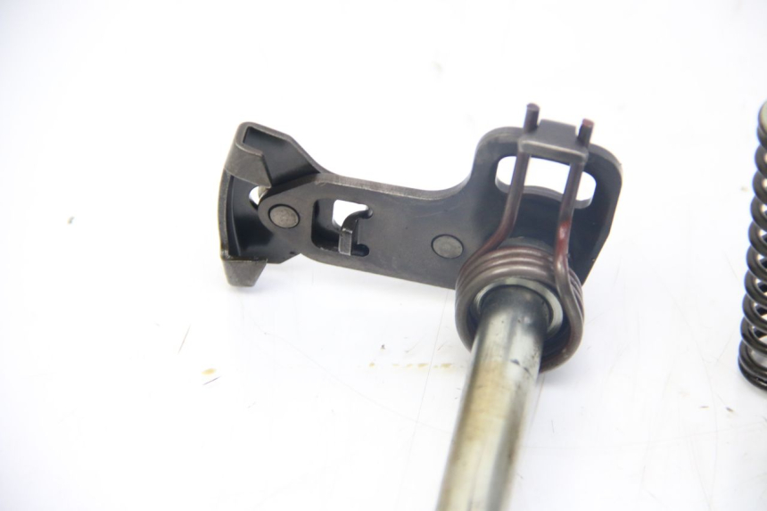 photo de EMBRAGUE KAWASAKI Z ABS 1000 (2014 - 2020) - Zoom sobre los componentes