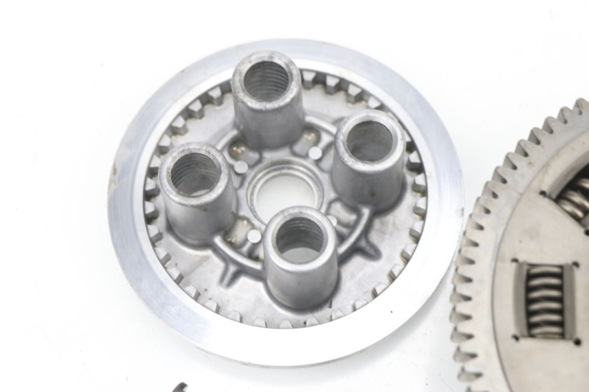 photo de EMBRAGUE KAWASAKI Z S 750 (2003 - 2006) - Primer plano técnico