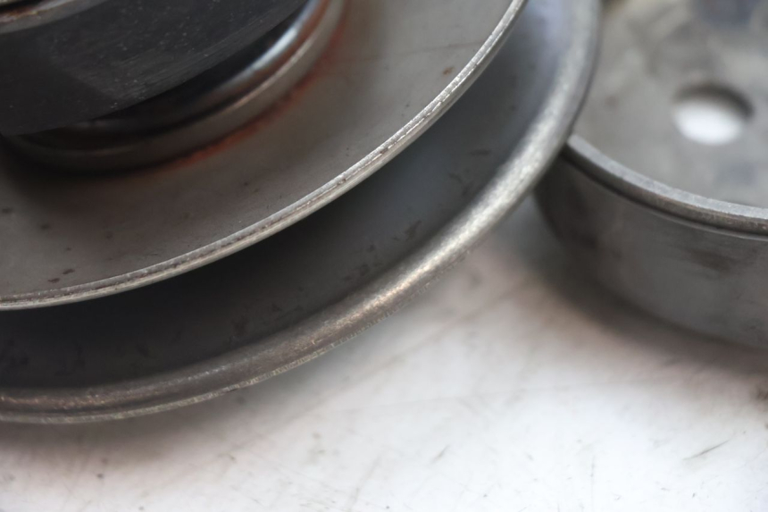 photo de EMBRAGUE PIAGGIO ZIP 2T 50 (2009 - 2019) - Detalle de la pieza