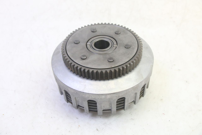 photo de EMBRAGUE KAWASAKI ZR 7 750 (1999 - 2004) - Primer plano de alta resolución