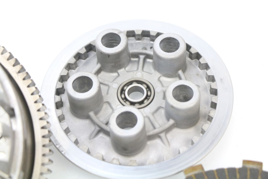 photo de EMBRAGUE KAWASAKI ZZR 600 (1995 - 2004) - Zoom sobre los componentes