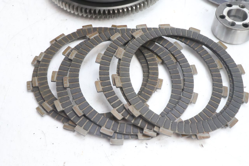 photo de EMBRAGUE KAWASAKI ZZR 600 (1995 - 2004) - Detalles de los puntos de fijación
