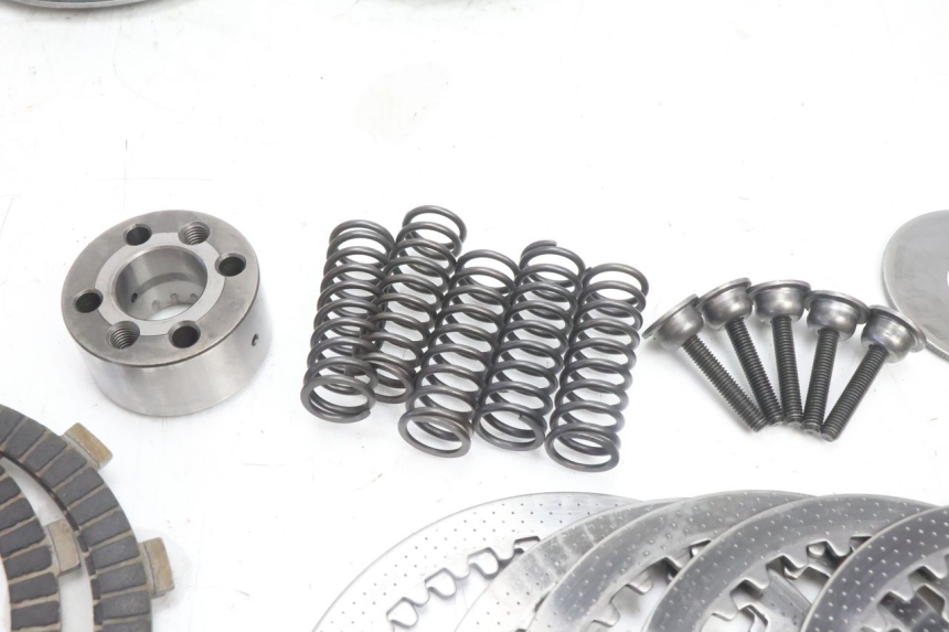 photo de EMBRAGUE KAWASAKI ZZR 600 (1995 - 2004) - Recambio usado revisado