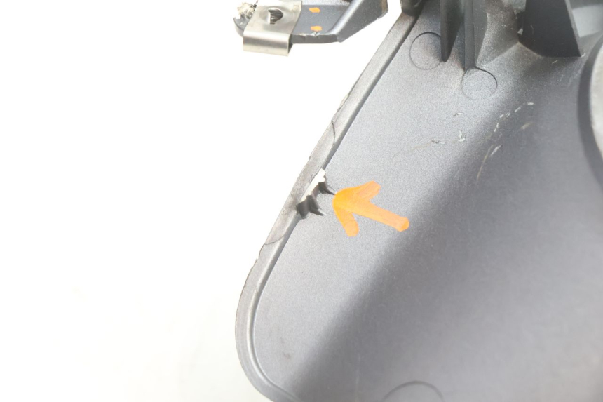 photo de CARENADO VELOCIMETRO APRILIA ATLANTIC S 125 (2010 - 2013) - Detalles de los puntos de fijación