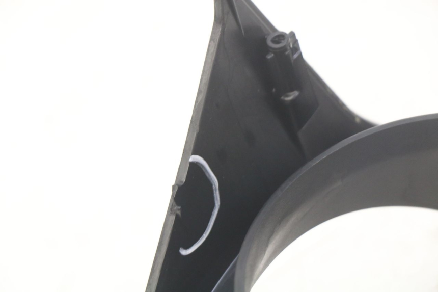 photo de ENTOURAGE CUENTA KILÓMETROS PEUGEOT CITYSTAR 125 (2011 - 2017) - Primer plano técnico