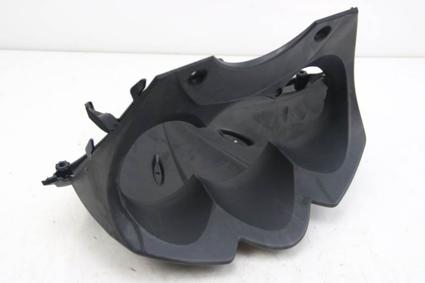 photo de ENTOURAGE CUENTA KILÓMETROS PEUGEOT CITYSTAR 50 (2013 - 2017) - Estado de la superficie y material