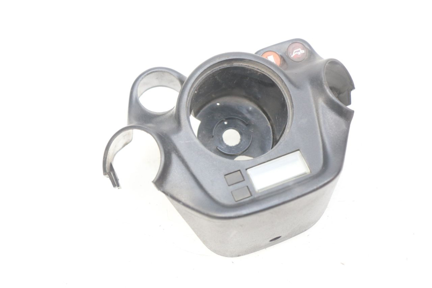 photo de ENTOURAGE CUENTA KILÓMETROS PEUGEOT FOX 50 (1995 - 2003) - Detalles de los puntos de fijación