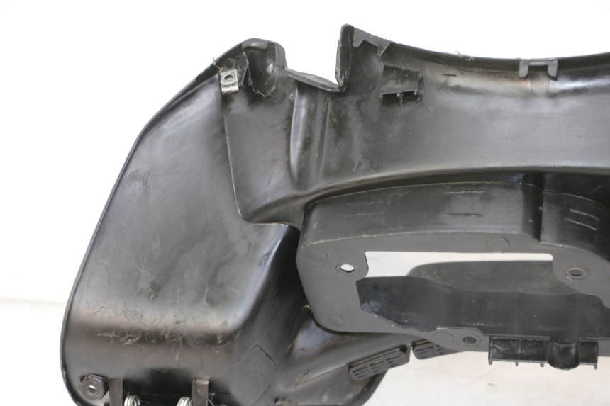 photo de CARENADO VELOCIMETRO GILERA NEXUS 300 (2008 - 2013) - Detalles de los puntos de fijación