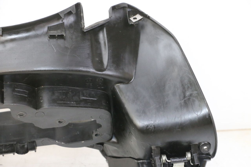 photo de CARENADO VELOCIMETRO GILERA NEXUS 300 (2008 - 2013) - Estado de la superficie y material