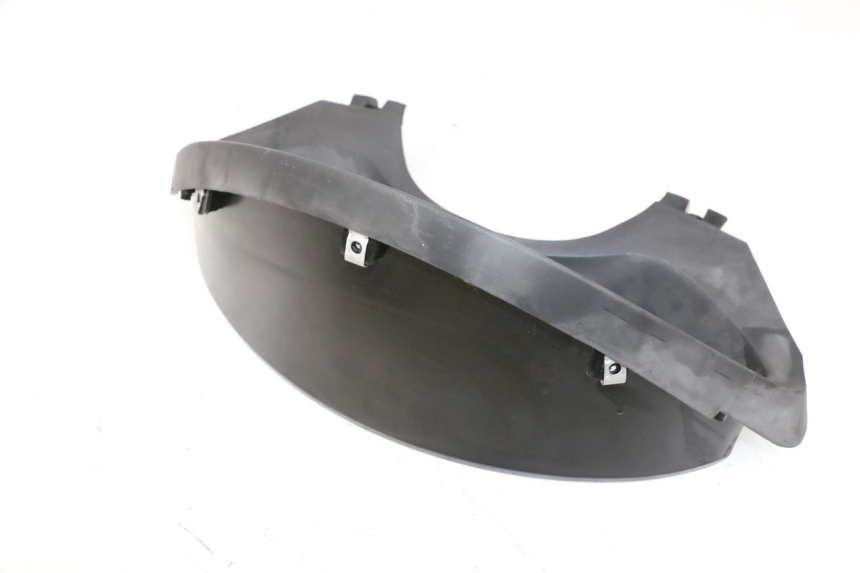 photo de CARENADO VELOCIMETRO JM MOTORS GTS 125 (2015 - 2019) - Detalles de los puntos de fijación