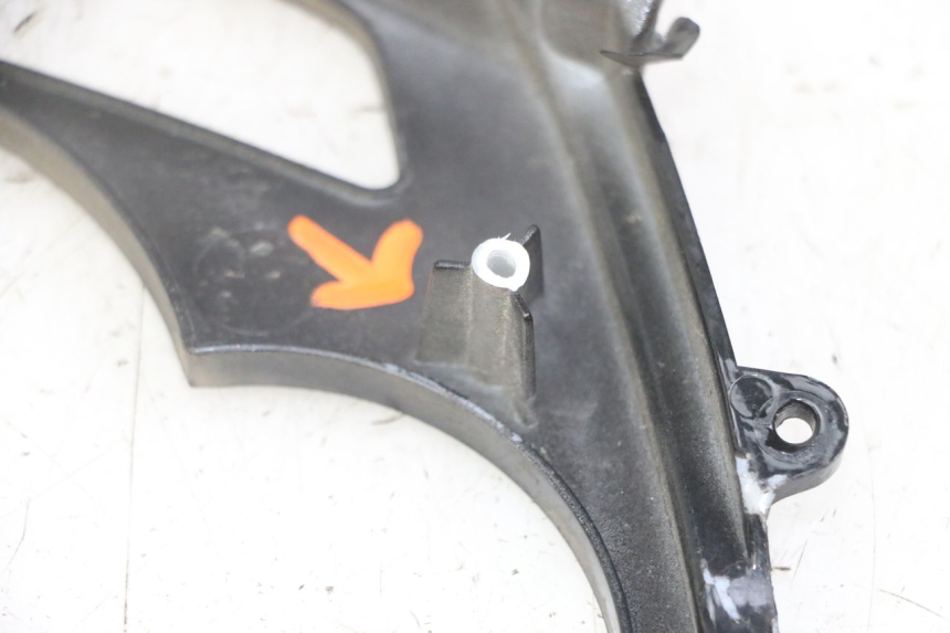 photo de CARENADO VELOCIMETRO PIAGGIO IE MP3 YOURBAN 300 (2011 - 2016) - Detalles de los puntos de fijación