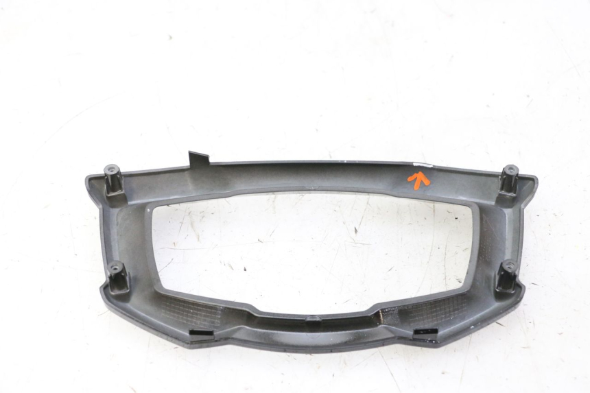 photo de CARENADO VELOCIMETRO PIAGGIO MP3 HPE 310 (2024 - 2025) - Detalles de los puntos de fijación