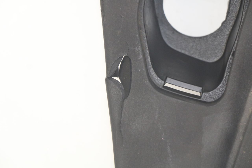 photo de ENTOURAGE CUENTA KILÓMETROS PIAGGIO MP3 LT 400 (2007 - 2012) - Primer plano de alta resolución