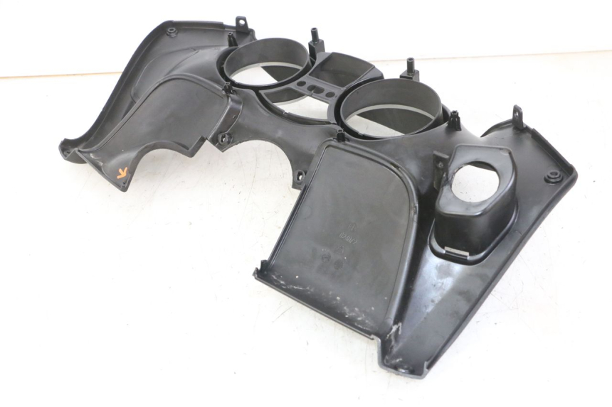 photo de ENTOURAGE CUENTA KILÓMETROS PIAGGIO MP3 LT 400 (2007 - 2012) - Estado de la superficie y material