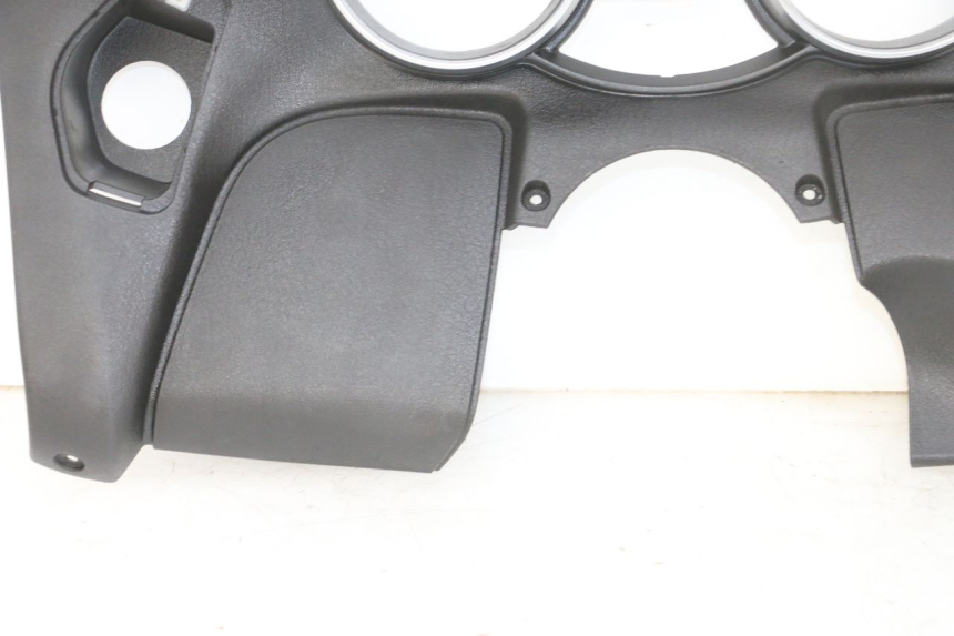 photo de CARENADO VELOCIMETRO PIAGGIO MP3 RL 250 (2006 - 2010) - Características distintivas