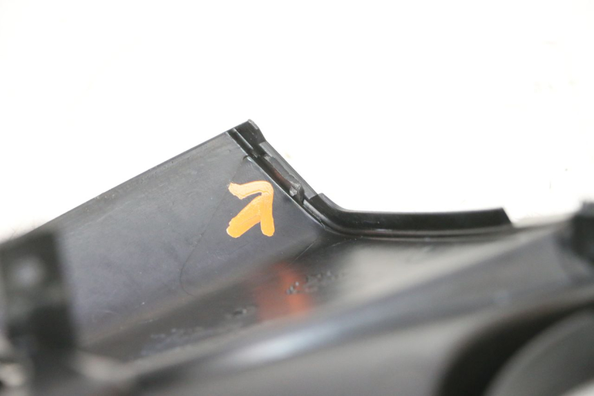 photo de CARENADO VELOCIMETRO PIAGGIO MP3 RL 250 (2006 - 2010) - Detalle de la pieza