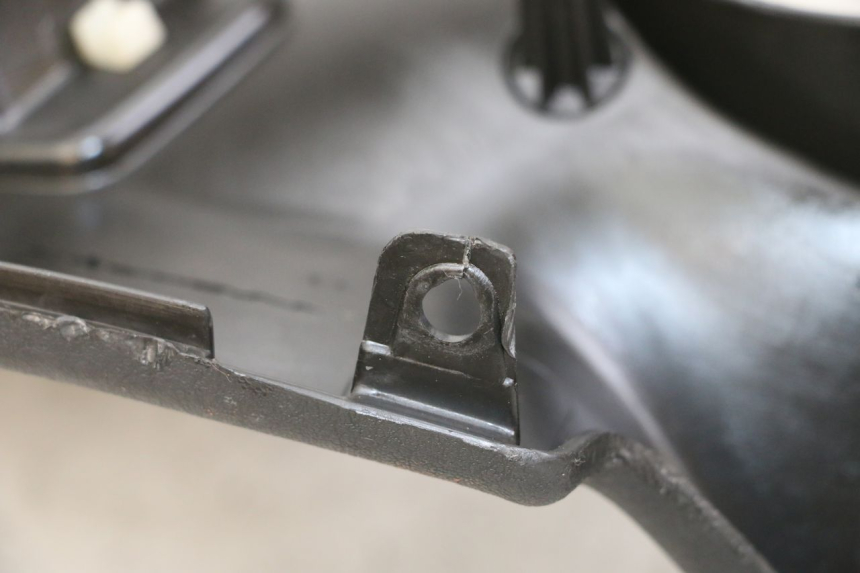 photo de ENTOURAGE CUENTA KILÓMETROS PIAGGIO MP3 LT 400 (2007 - 2012) - Zoom estado de uso