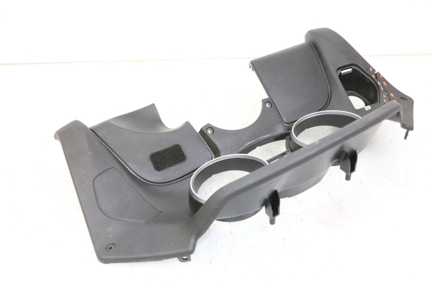 photo de ENTOURAGE CUENTA KILÓMETROS PIAGGIO MP3 LT 400 (2007 - 2012) - Marcados y referencias originales