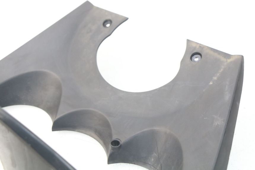 photo de CARENADO VELOCIMETRO PEUGEOT SATELIS 300 (2012 - 2015) - Estado de la superficie y material