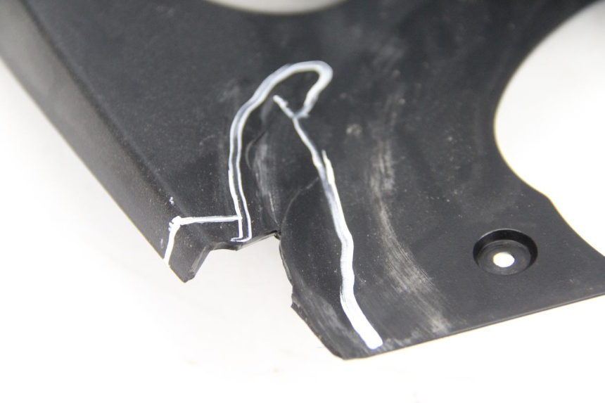 photo de CARENADO VELOCIMETRO PEUGEOT SATELIS 125 (2013 - 2018) - Estado de la superficie y material