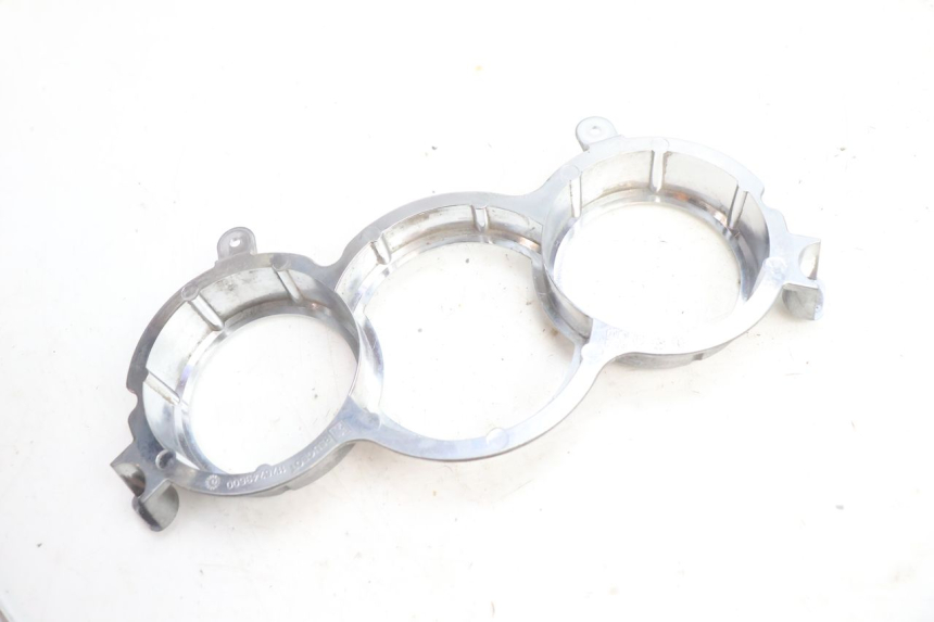 photo de CARENADO VELOCIMETRO PEUGEOT SATELIS 125 (2006 - 2009) - Otra perspectiva