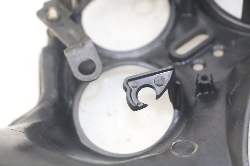 photo de ENTOURAGE CUENTA KILÓMETROS TRIUMPH SPRINT ST 955 (1999 - 2001) - Otra perspectiva