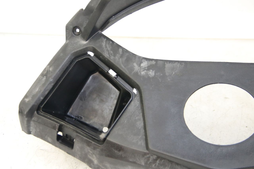 photo de CARENADO VELOCIMETRO RAZZO STEED 125 (2012 - 2018) - Detalle de la pieza