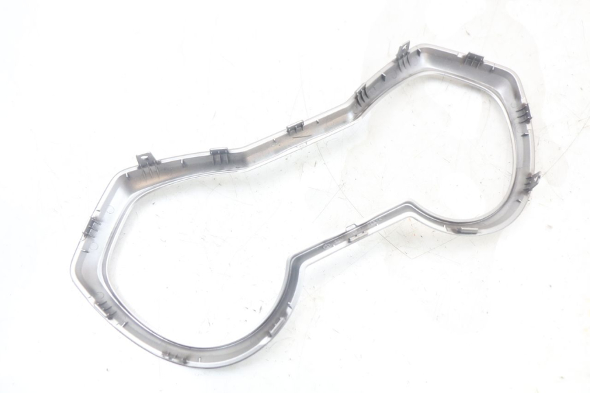 photo de CUADRO DE INSTRUMENTOS YAMAHA XMAX X-MAX ABS 125 (2017 - 2020) - Primer plano técnico