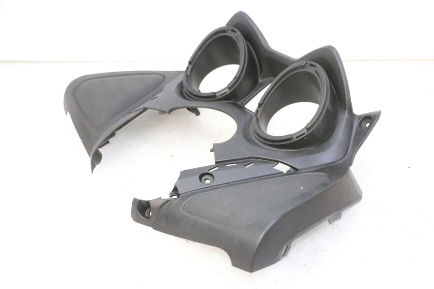 photo de CUADRO DE INSTRUMENTOS YAMAHA X-MAX XMAX 125 (2010 - 2013) - Detalles de los puntos de fijación