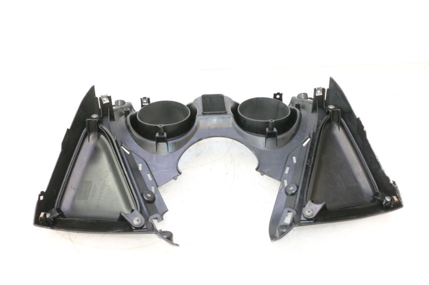 photo de CUADRO DE INSTRUMENTOS YAMAHA X-MAX XMAX 125 (2010 - 2013) - Primer plano técnico
