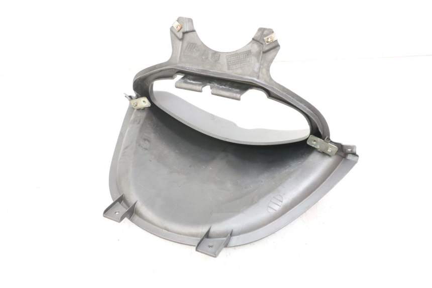 photo de ENTOURAGE CUENTA KILÓMETROS PIAGGIO X8 125 (2004 - 2007) - Detalle de la pieza