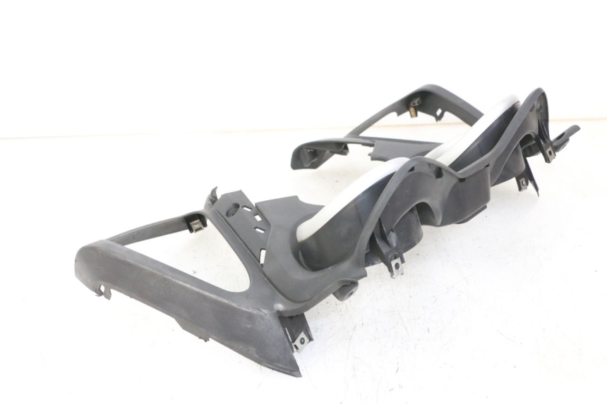 photo de CARENADO VELOCIMETRO YAMAHA X-MAX XMAX ABS 250 (2010 - 2014) - Detalles de los puntos de fijación