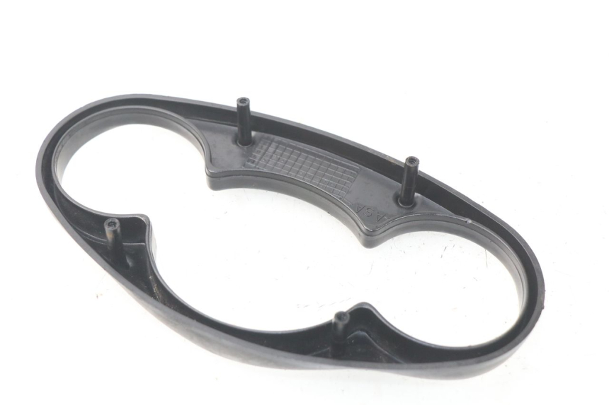 photo de CARENADO VELOCIMETRO YAMAHA YP MAJESTY 125 (1998 - 2001) - Detalle de la pieza