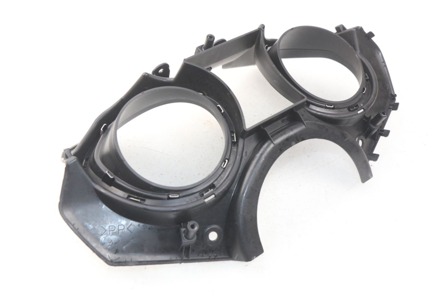 photo de CARENADO VELOCIMETRO YAMAHA YP T-MAX TMAX 530 (2017 - 2020) - Detalles de los puntos de fijación