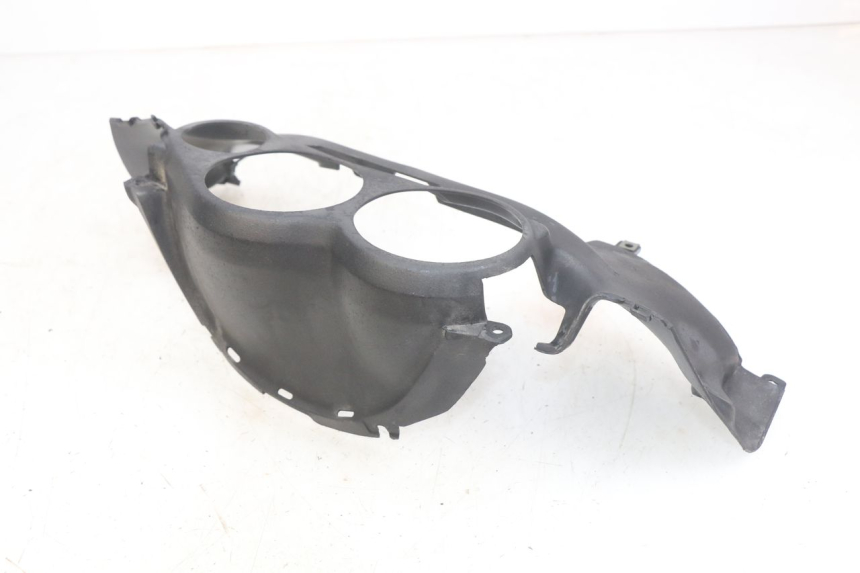 photo de ENTOURAGE CUENTA KILÓMETROS YAMAHA YZF R THUNDERCAT 600 (1996 - 2003) - Primer plano técnico